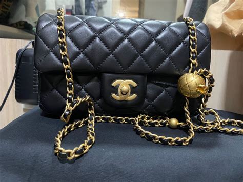 chanel gold chain crossbody bag